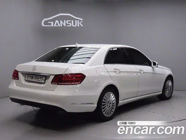 MERCEDES-BENZ E-CLASS W212 2014 — 134 568 км, белый, Корея — под ключ — фото 4