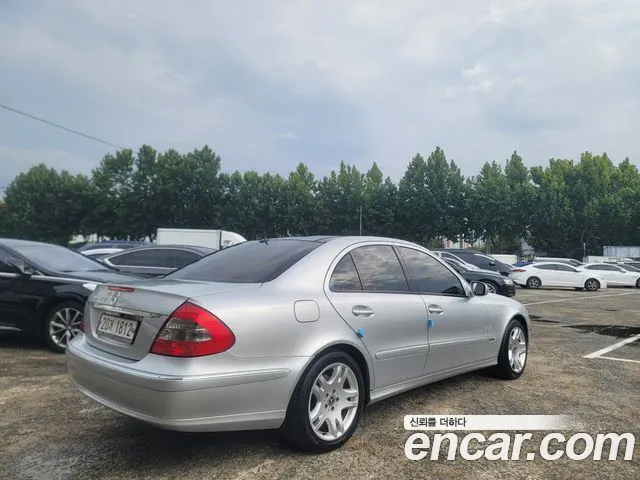 MERCEDES-BENZ E-CLASS W211 2008 — 194 320 км, серебристый, Корея — под ключ — фото 5
