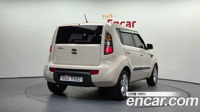 KIA SOUL 2011 — 145 285 км, белый-перламутр, Корея — под ключ — фото 2