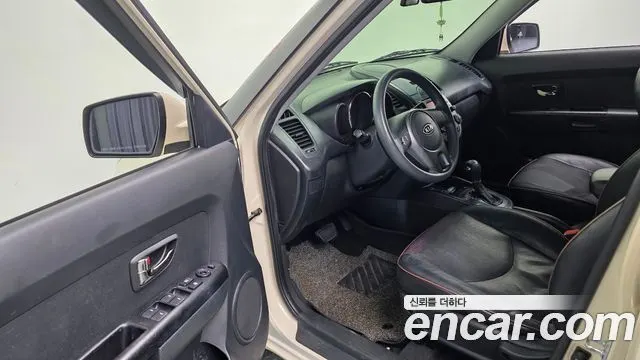 KIA SOUL 2011 — 145 285 км, белый-перламутр, Корея — под ключ — фото 11