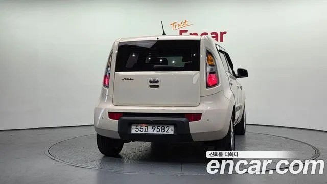 KIA SOUL 2011 — 145 285 км, белый-перламутр, Корея — под ключ — фото 4