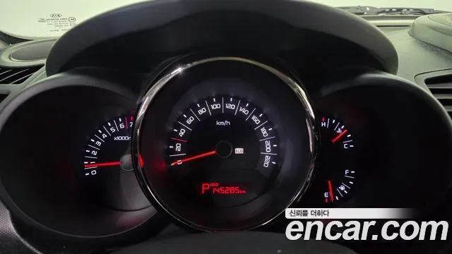 KIA SOUL 2011 — 145 285 км, белый-перламутр, Корея — под ключ — фото 8