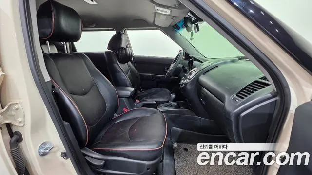 KIA SOUL 2011 — 145 285 км, белый-перламутр, Корея — под ключ — фото 10