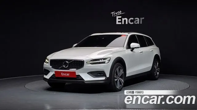 VOLVO V60 CROSS COUNTRY 2020