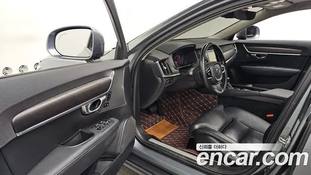 VOLVO V90 CROSS COUNTRY 2018 — 252 006 км, серый, Корея — под ключ — фото 10