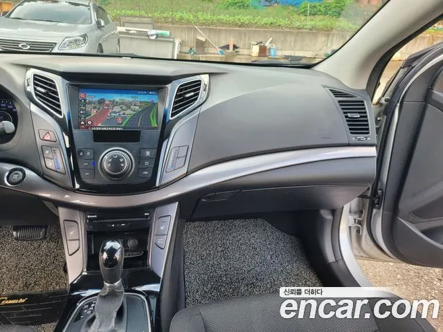 HYUNDAI I40 SALOON 2012 — 144 000 км, серебристый, Корея — под ключ — фото 8