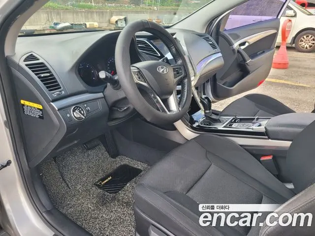 HYUNDAI I40 SALOON 2012 — 144 000 км, серебристый, Корея — под ключ — фото 9