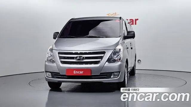 HYUNDAI GRAND STAREX 2017 — 213 444 км, серебристый, Корея — под ключ — фото 3