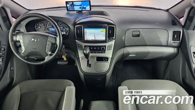 HYUNDAI GRAND STAREX 2017 — 213 444 км, серебристый, Корея — под ключ — фото 7