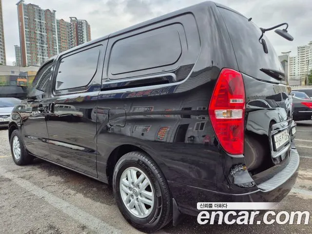 HYUNDAI GRAND STAREX 2017 — 140 000 км, чёрный, Корея — под ключ — фото 6