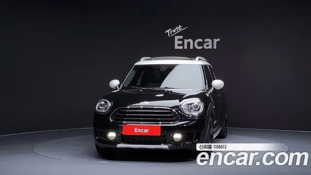 MINI COOPER D COUNTRYMAN 2018 — 70 014 км, чёрный, Корея — под ключ — фото 3