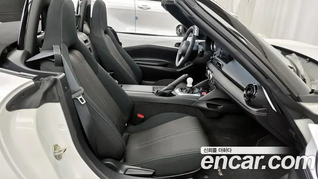 MAZDA MX-5 MIATA 2021 — 20 640 км, белый, Корея — под ключ — фото 11