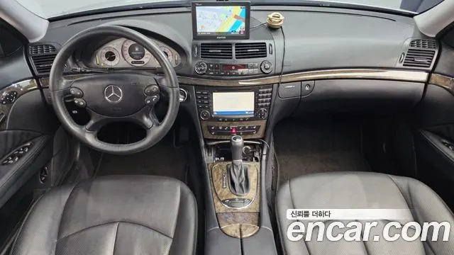 MERCEDES-BENZ E-CLASS W211 2007 — 123 883 км, серебристый, Корея — под ключ — фото 7