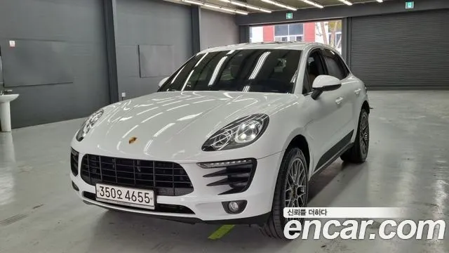 PORSCHE MACAN 2018 — 124 545 км, белый, Корея — под ключ — фото 1