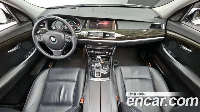 BMW 5 SERIES GT 2015 — 71 528 км, серебристый, Корея — под ключ — фото 7
