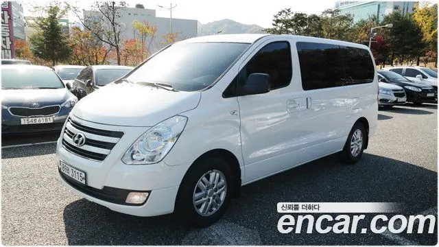 HYUNDAI GRAND STAREX 2017 — 125 778 км, белый, Корея — под ключ — фото 12
