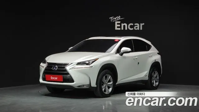 LEXUS NX300H 2015