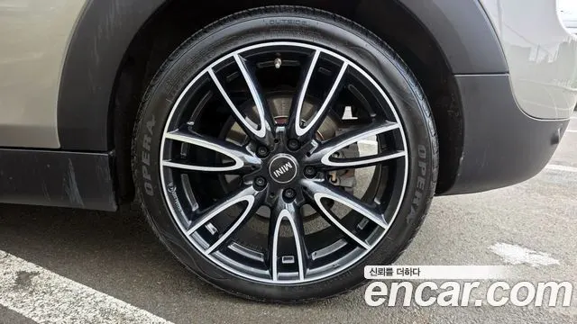 MINI COOPER CLUBMAN 2018 — 58 697 км, серебристо-серый, Корея — под ключ — фото 5