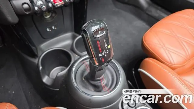 MINI COOPER S CONVERTIBLE 2020 — 23 613 км, светло-золотистый, Корея — под ключ — фото 9