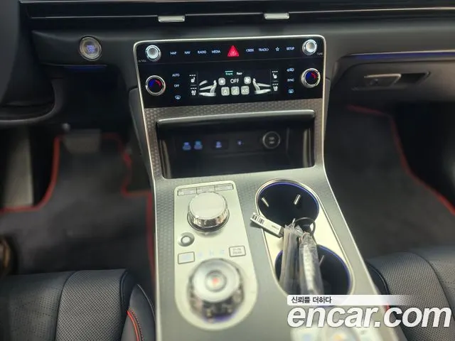 GENESIS GV80 COUPE 2025 — 22 км, светло-серебристый, Корея — под ключ — фото 9