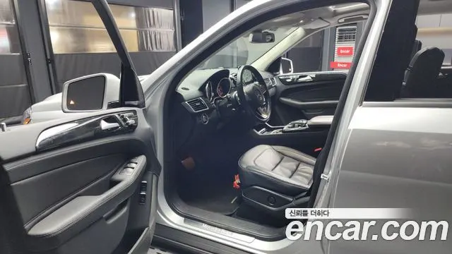 MERCEDES-BENZ GLS-CLASS X166 2017 — 123 563 км, серебристо-серый, Корея — под ключ — фото 10