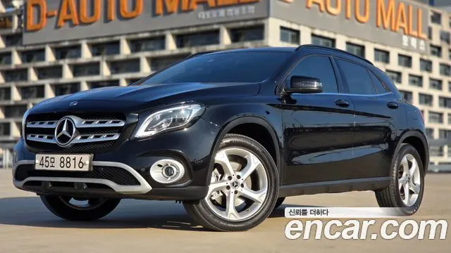 MERCEDES-BENZ GLA-CLASS X156 2019 — 76 000 км, чёрный, Корея — под ключ — фото 12