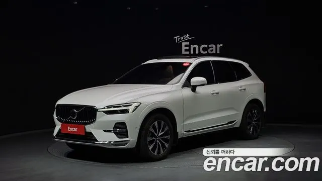 VOLVO XC60 2024