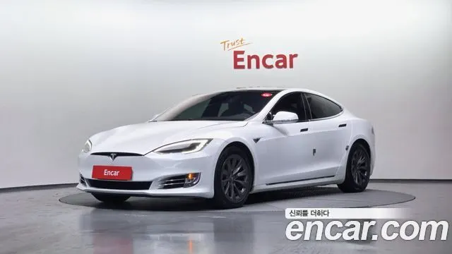 TESLA MODEL S 2020
