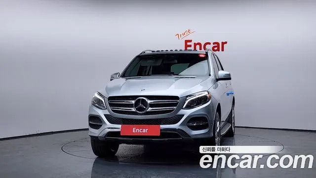 MERCEDES-BENZ GLE-CLASS W166 2018 — 144 731 км, серебристый, Корея — под ключ — фото 3