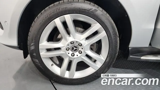 MERCEDES-BENZ GLE-CLASS W166 2018 — 144 731 км, серебристый, Корея — под ключ — фото 5