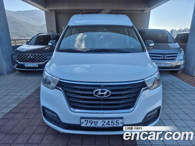HYUNDAI GRAND STAREX 2019 — 166 200 км, белый, Корея — под ключ — фото 1