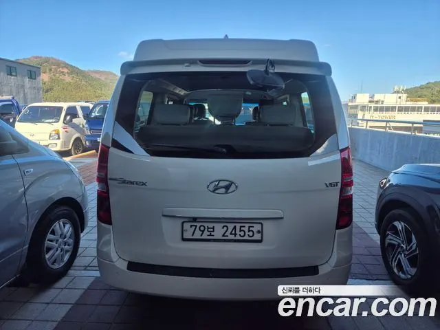 HYUNDAI GRAND STAREX 2019 — 166 200 км, белый, Корея — под ключ — фото 3