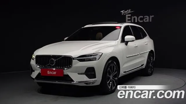 VOLVO XC60 2024