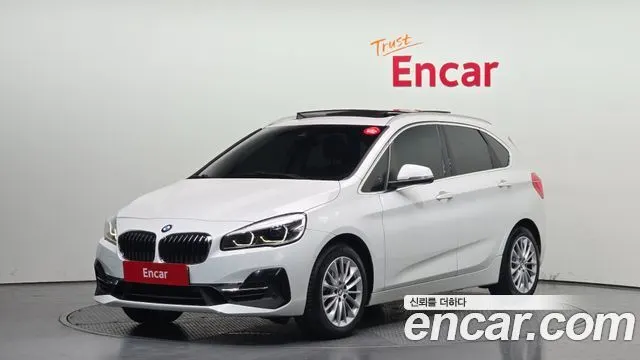 BMW 2 SERIES ACTIVE TOURER 2019 — 52 979 км, белый, Корея — под ключ — фото 1