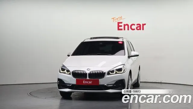 BMW 2 SERIES ACTIVE TOURER 2019 — 52 979 км, белый, Корея — под ключ — фото 3