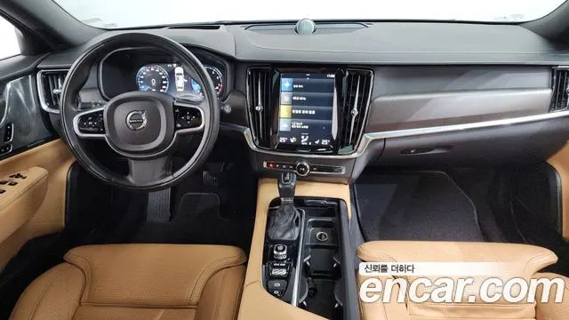 VOLVO V90 CROSS COUNTRY 2018 — 92 158 км, белый, Корея — под ключ — фото 7