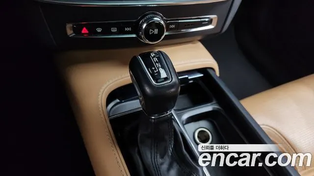 VOLVO V90 CROSS COUNTRY 2018 — 92 158 км, белый, Корея — под ключ — фото 9