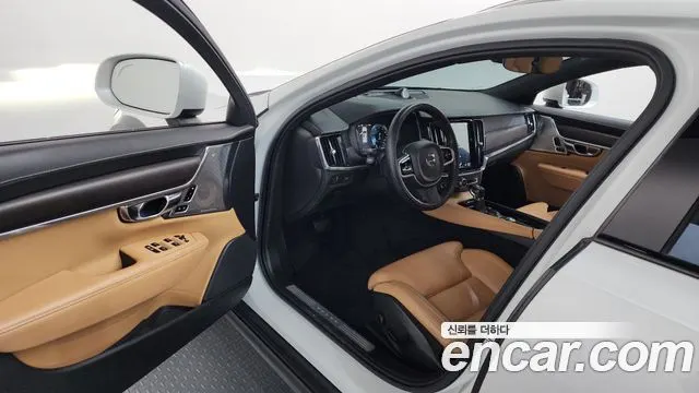 VOLVO V90 CROSS COUNTRY 2018 — 92 158 км, белый, Корея — под ключ — фото 10