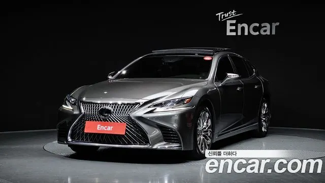 LEXUS LS500 2018