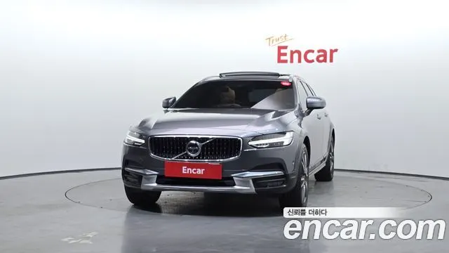 VOLVO V90 CROSS COUNTRY 2019 — 160 429 км, серый, Корея — под ключ — фото 3
