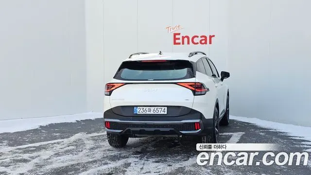KIA SPORTAGE HYBRID 2022 — 107 112 км, белый, Корея — под ключ — фото 4