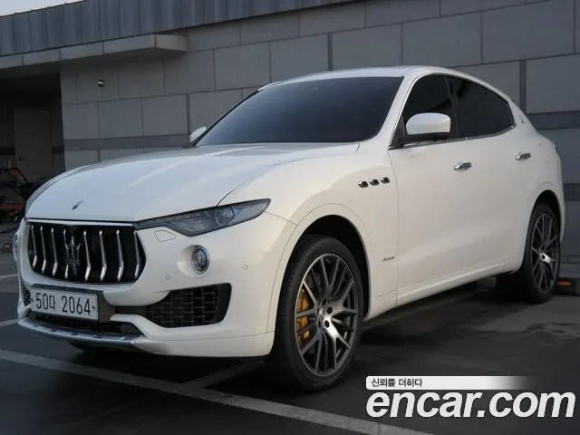 MASERATI LEVANTE 2018 — 57 237 км, белый-перламутр, Корея — под ключ — фото 2