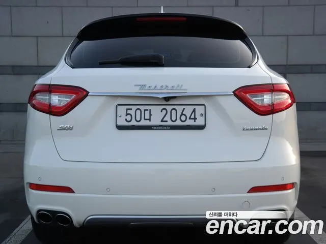 MASERATI LEVANTE 2018 — 57 237 км, белый-перламутр, Корея — под ключ — фото 3