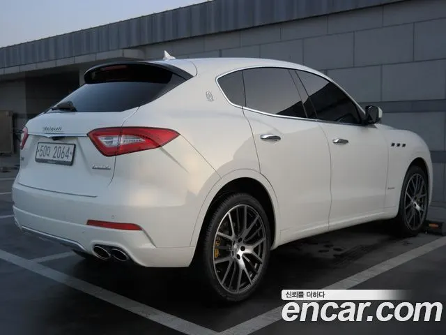 MASERATI LEVANTE 2018 — 57 237 км, белый-перламутр, Корея — под ключ — фото 4
