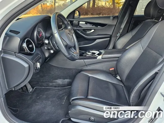 MERCEDES-BENZ C-CLASS W205 2017 — 120 820 км, белый, Корея — под ключ — фото 10