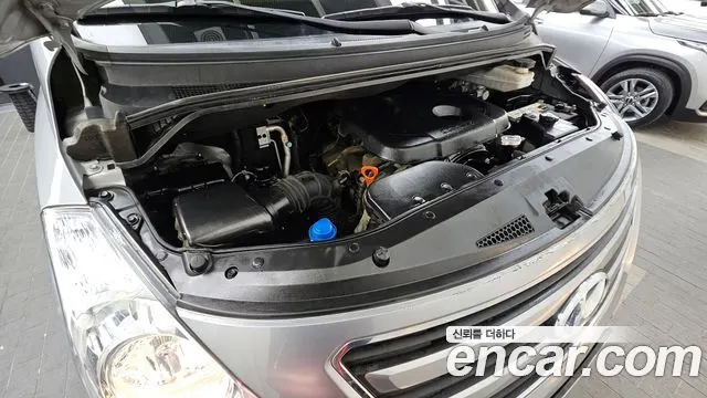 HYUNDAI GRAND STAREX 2017 — 116 294 км, серебристо-серый, Корея — под ключ — фото 6