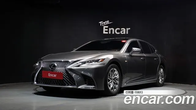 LEXUS LS500 2018