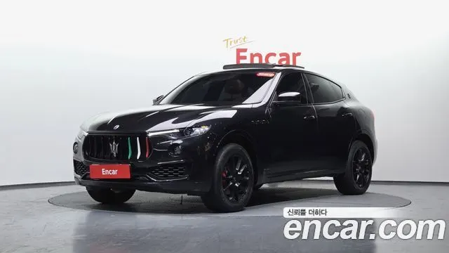MASERATI LEVANTE 2019 — 68 708 км, чёрный, Корея — под ключ — фото 1