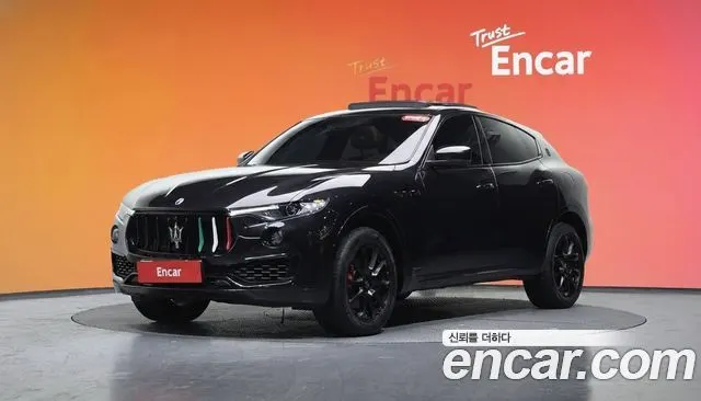 MASERATI LEVANTE 2019 — 68 708 км, чёрный, Корея — под ключ — фото 2