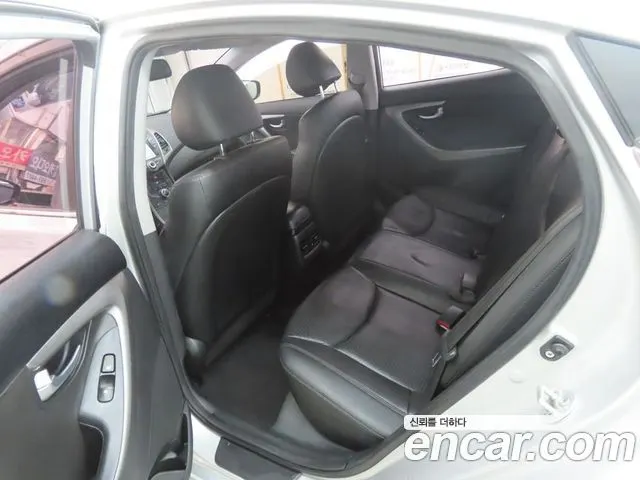 HYUNDAI AVANTE 2014 — 101 653 км, серебристо-серый, Корея — под ключ — фото 6